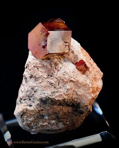 Vanadinite - image 3