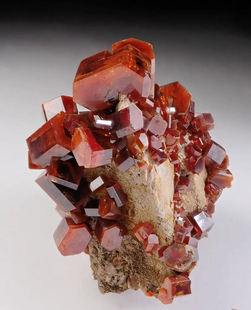 Vanadinite image