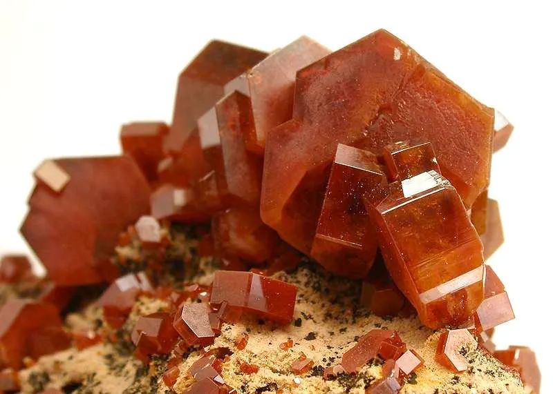 Vanadinite - image 4