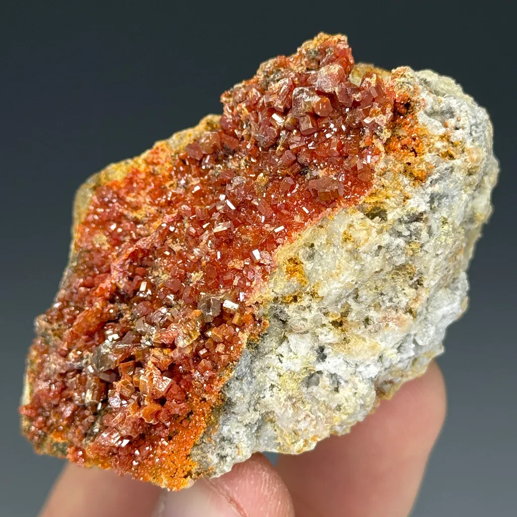 Vanadinite - image 3
