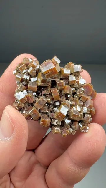 Vanadinite (ATES-26)