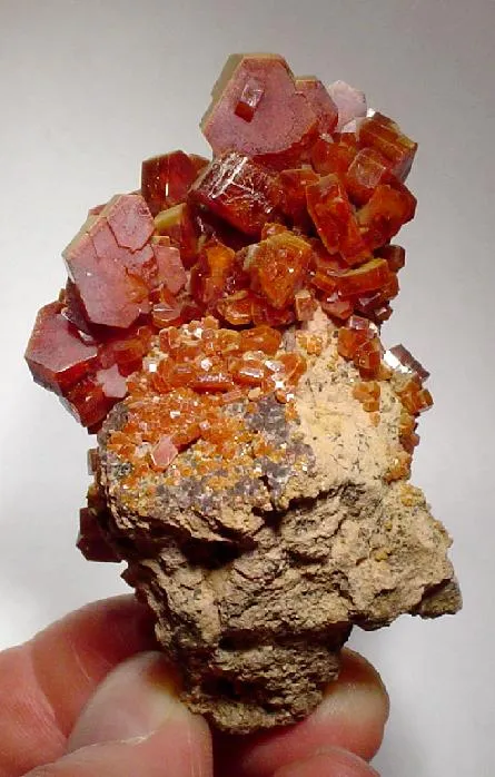 Vanadinite image