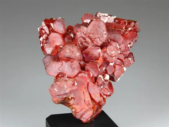 Vanadinite image