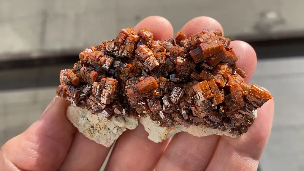 Vanadinite - image 5