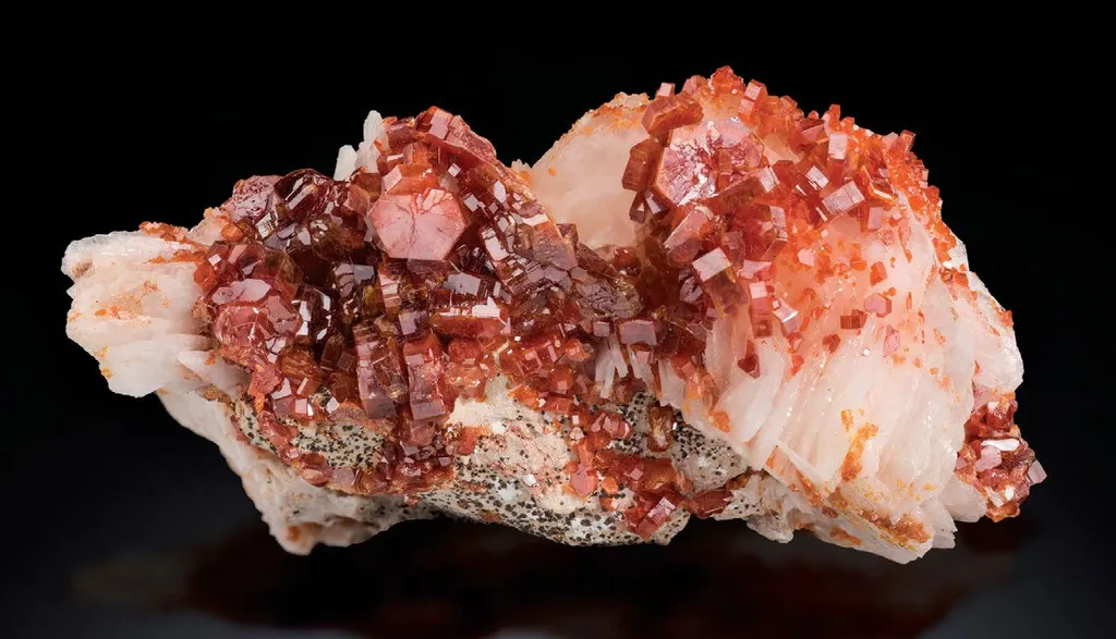 Vanadinite, Barite image
