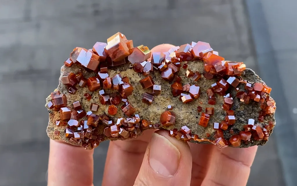 Vanadinite - image 5