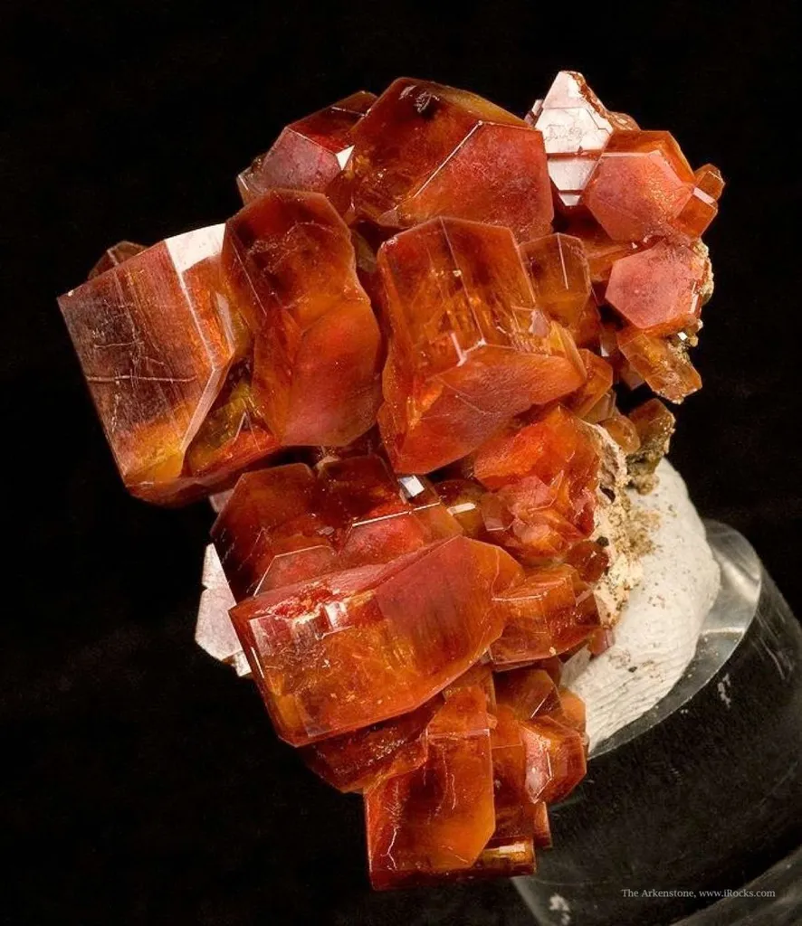 Vanadinite - image 3