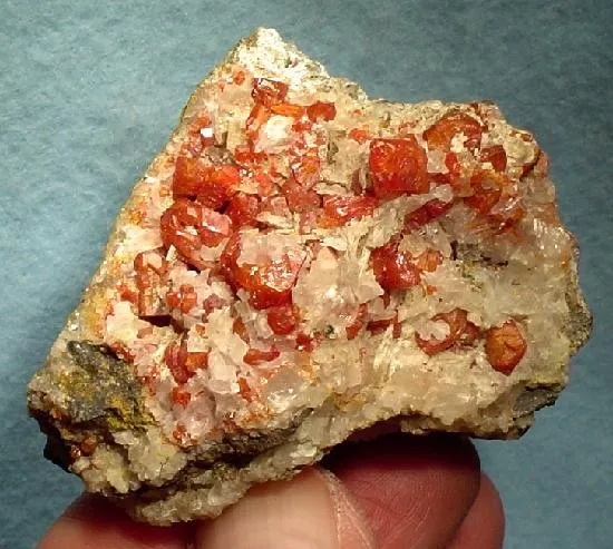 Vanadinite, Calcite image