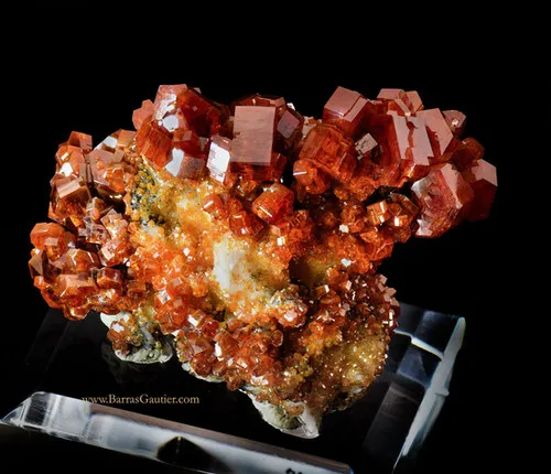 Vanadinite image