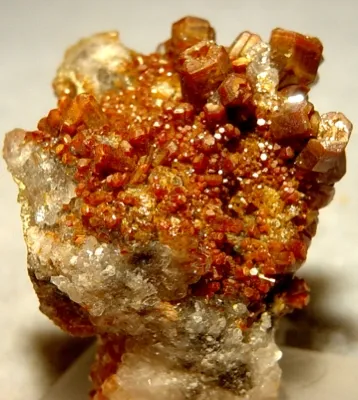 Vanadinite image