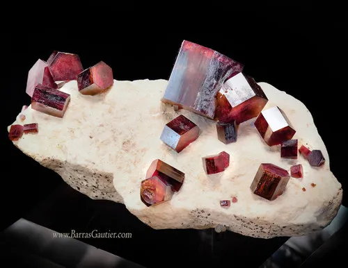 Vanadinite - image 2