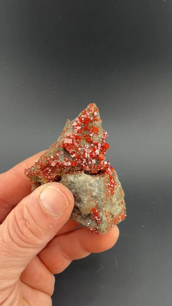 Vanadinite image