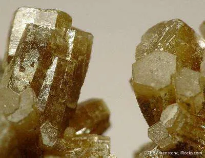 Vanadinite - image 2