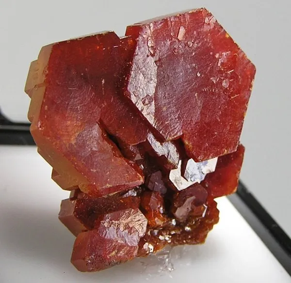 Vanadinite image