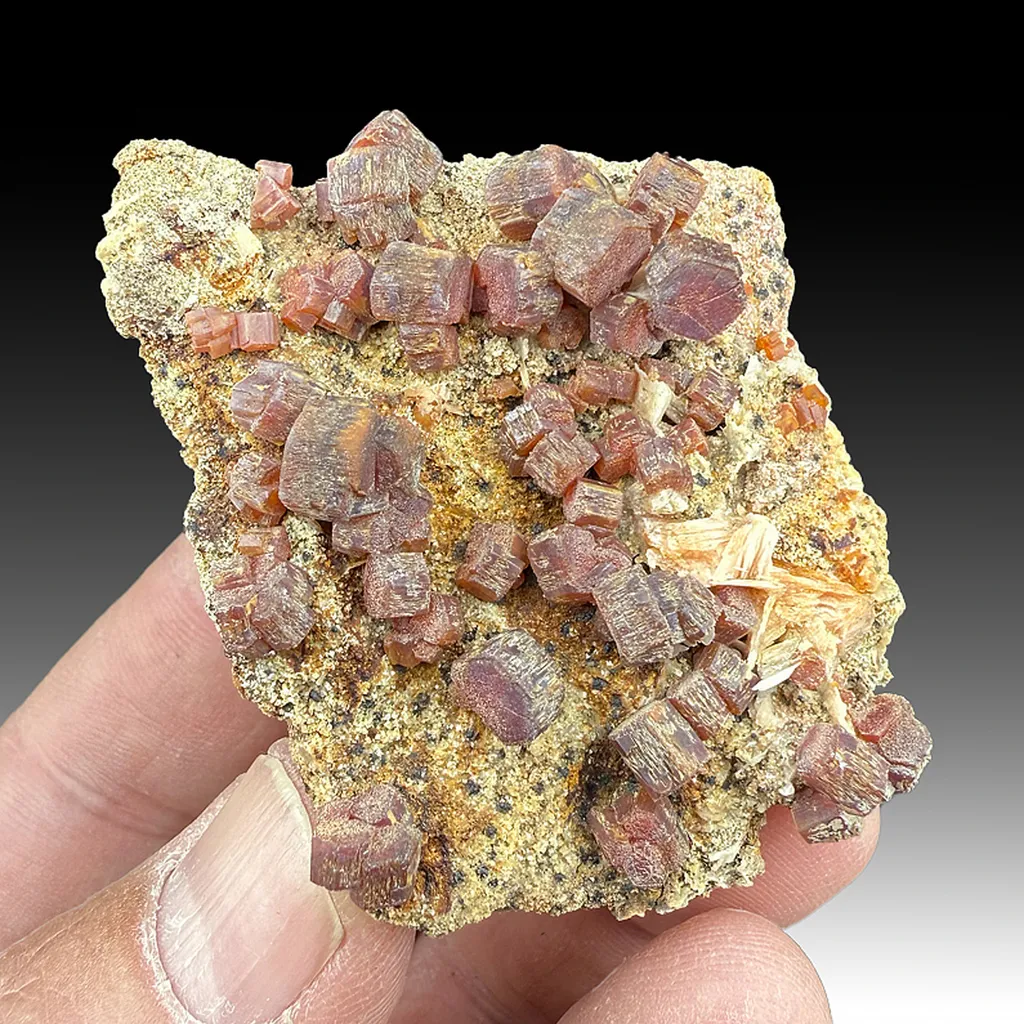 Vanadinite image