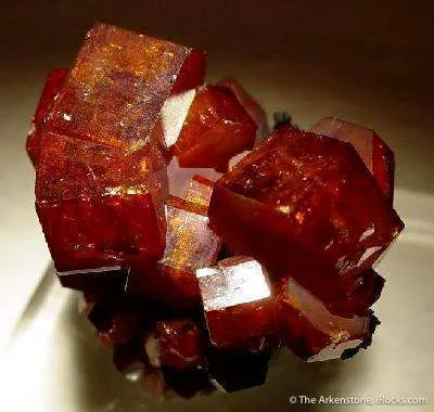 Vanadinite - image 3