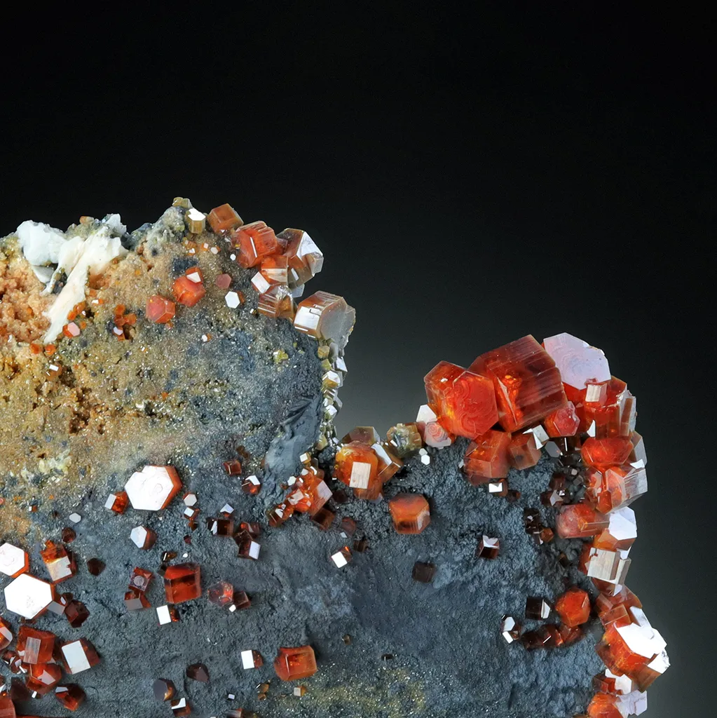 Vanadinite - image 2