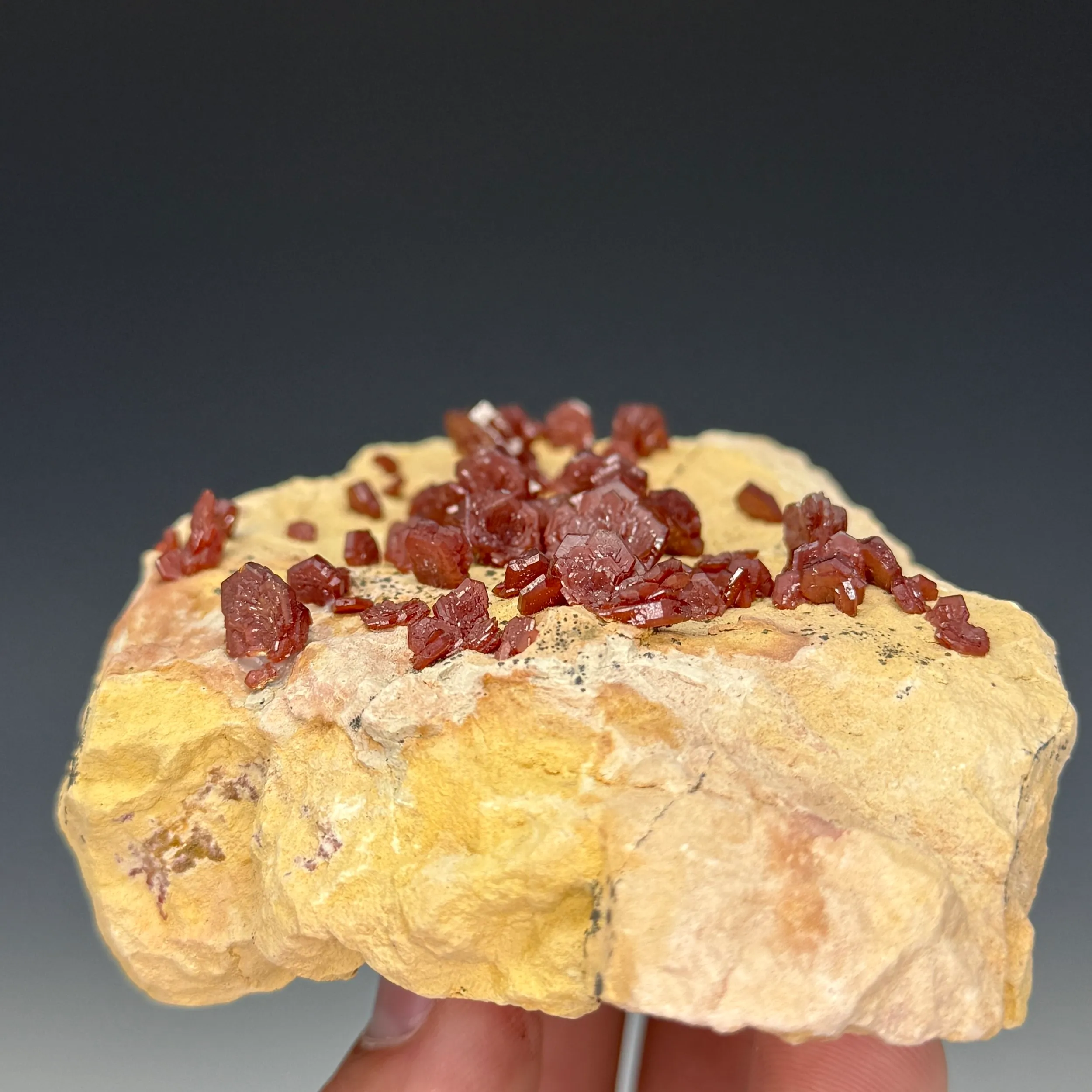 Vanadinite - image 3
