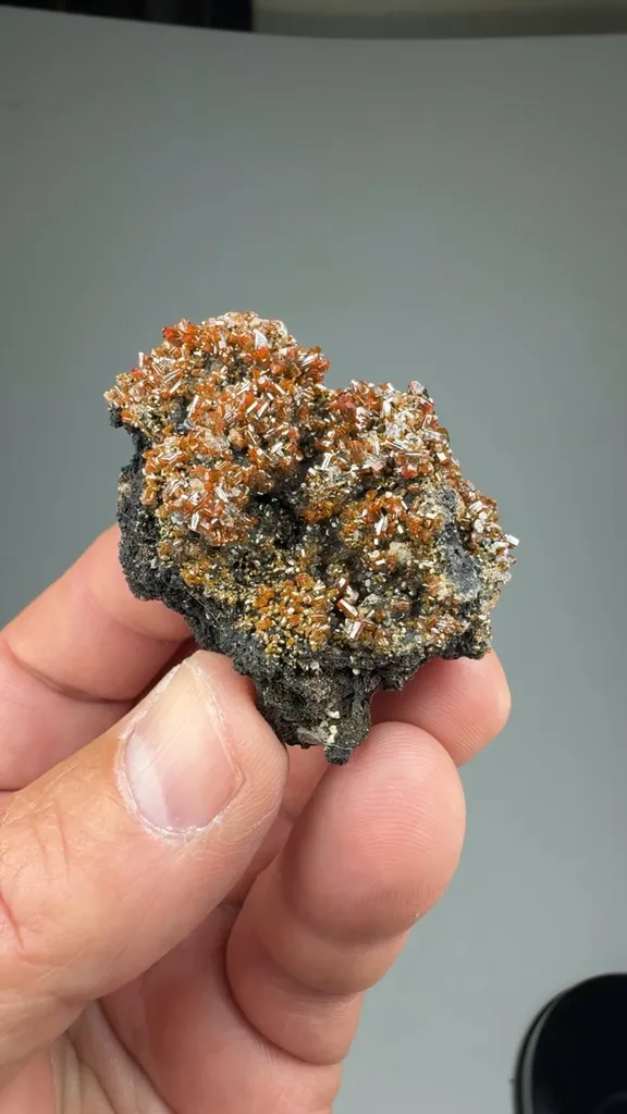 Vanadinite - image 2