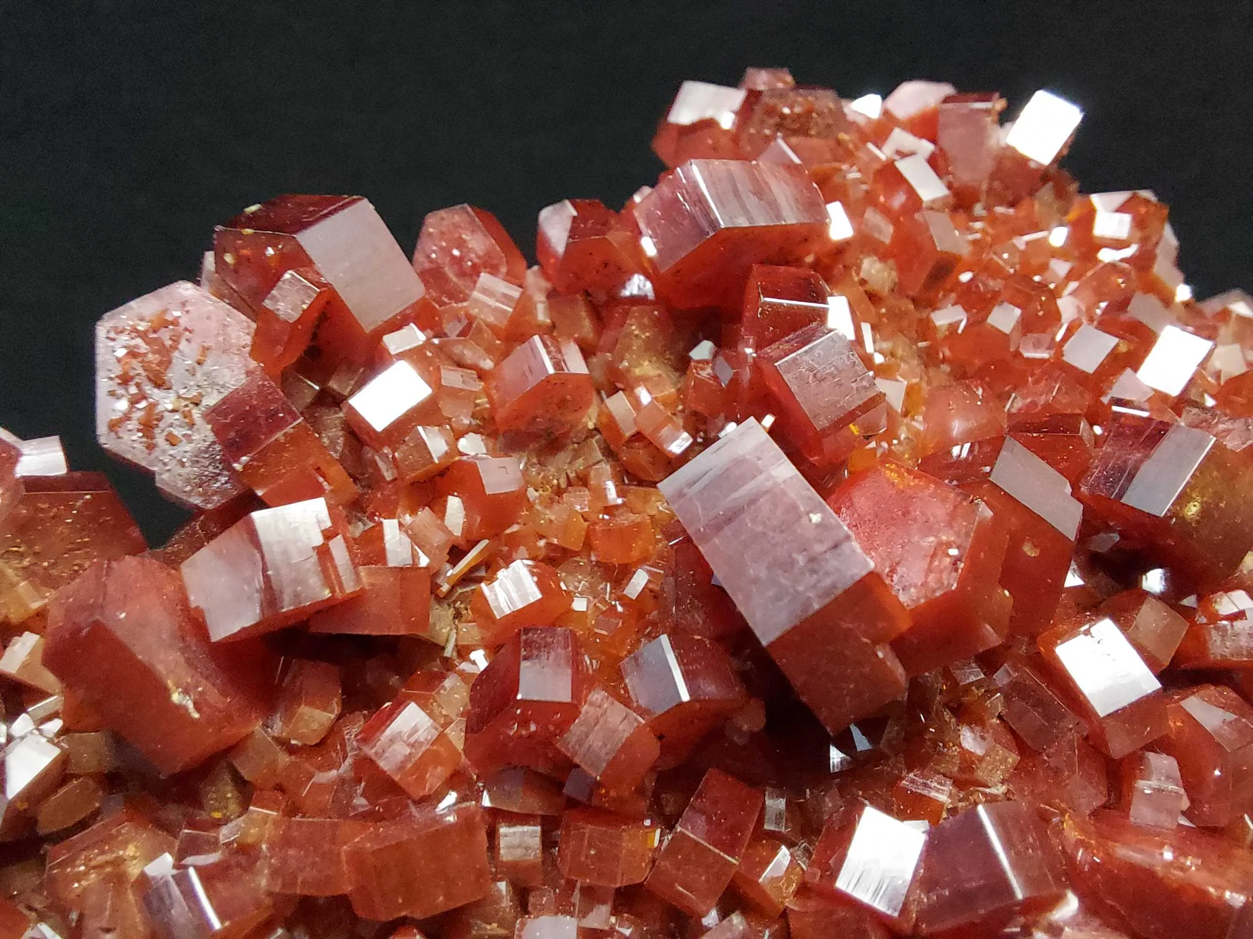 Vanadinite from Morocco, Drâa-Tafilalet Region, Midelt Province, Mibladen Mining District - image 4