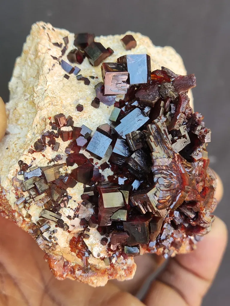 Vanadinite from Morocco, Drâa-Tafilalet Region, Midelt Province, Midelt - image 4