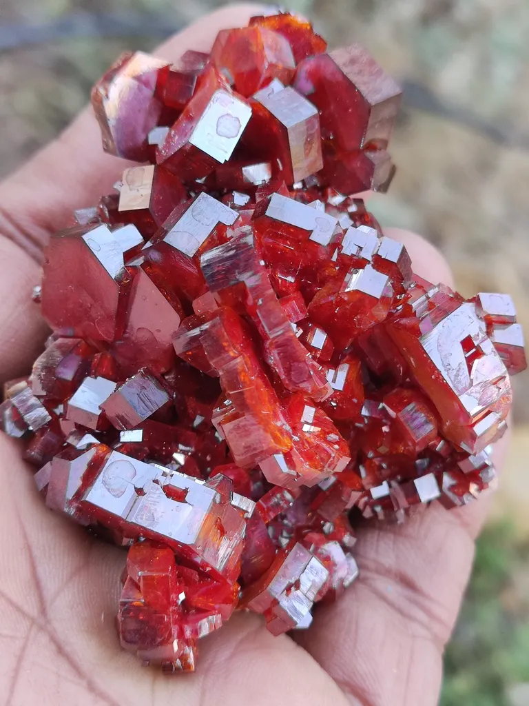 Vanadinite from Morocco, Drâa-Tafilalet Region, Midelt Province, Midelt image