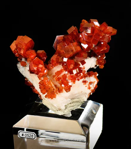 Vanadinite on Barite - image 2