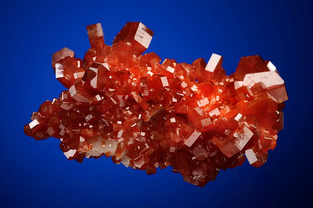 Vanadinite on Barite - image 4