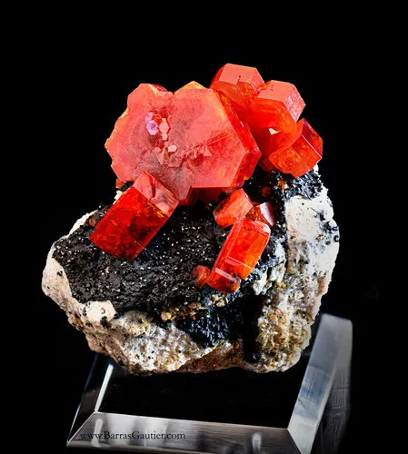 Vanadinite on Goethite image