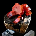 Vanadinite on Goethite - image 4