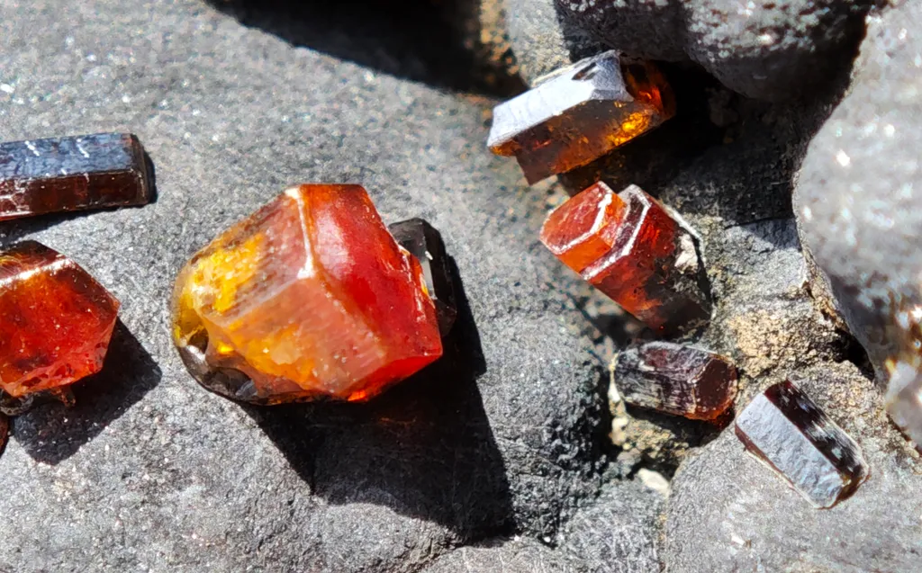 Vanadinite on Goethite from Taouz, Morocco - image 8