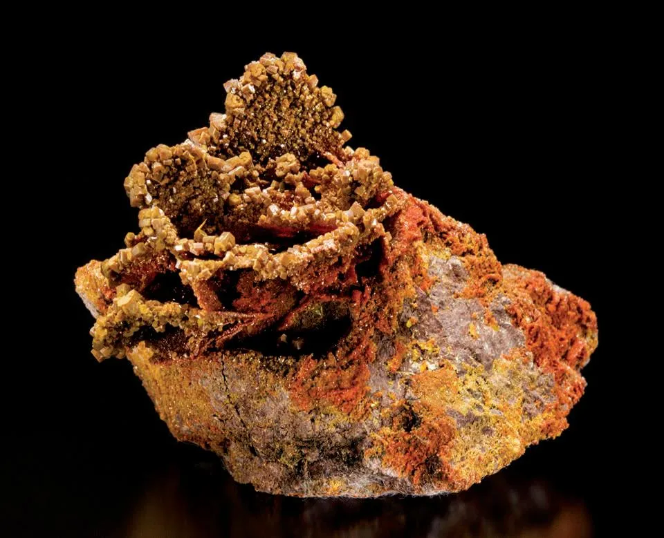 Vanadinite pseudomorph after Wulfenite image