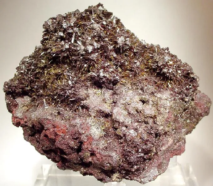 Vanadinite, Vanadinite (Var: Arsenatian Vanadinite) image