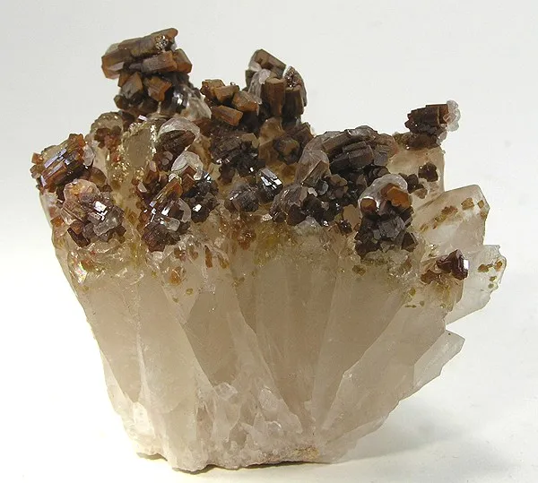 Vanadinite (Var: Arsenatian Vanadinite), Quartz image