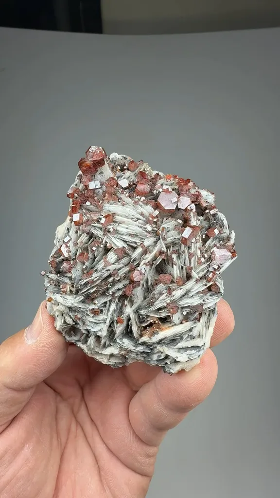 Vanadinite with Barite - image 2