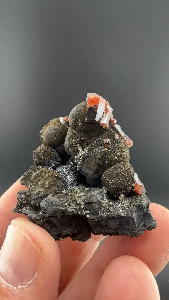 Vanadinite with Coronadite image