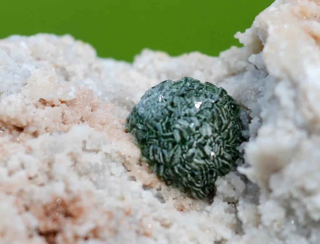 Variscite & Chalcedony 127 grams - Ribeirão Cascalheira, Mato Grosso, Brazil - image 4