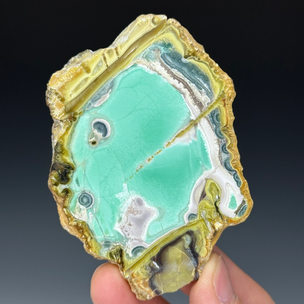 Variscite from Clay Canyon Mine, Clay Canyon, Utah, USA image