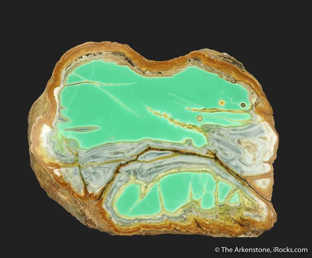 Variscite with Wardite (TL) and Crandallite image