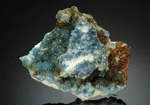 Vauxite