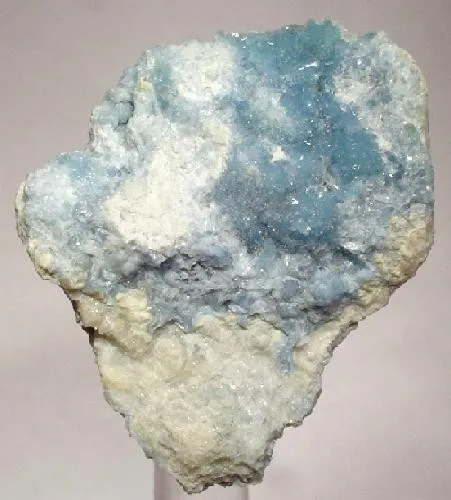 Vauxite image