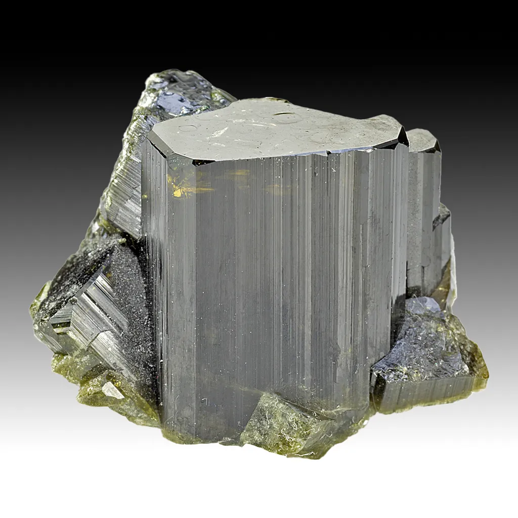 Vesuvianite image
