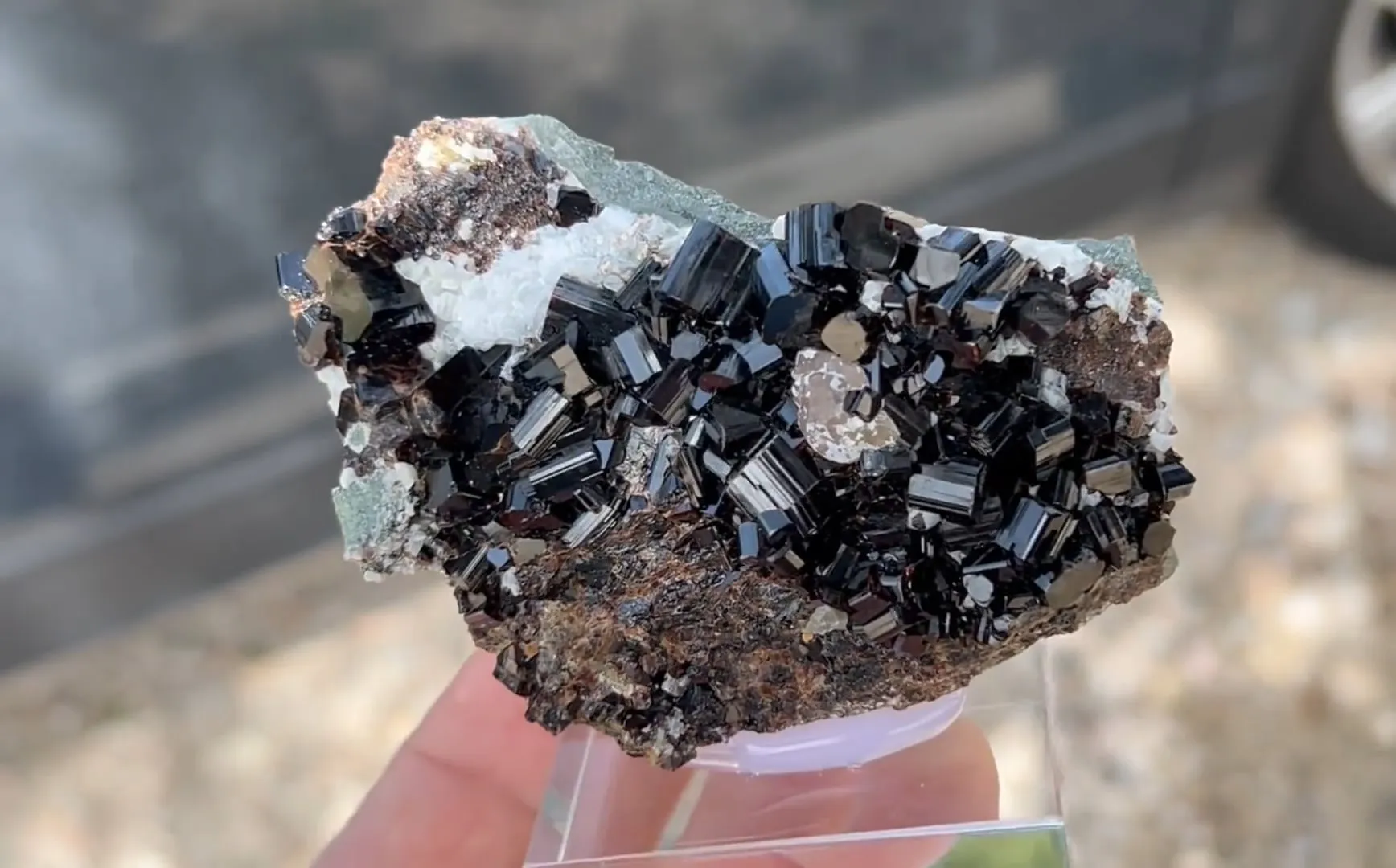 Vesuvianite - image 4