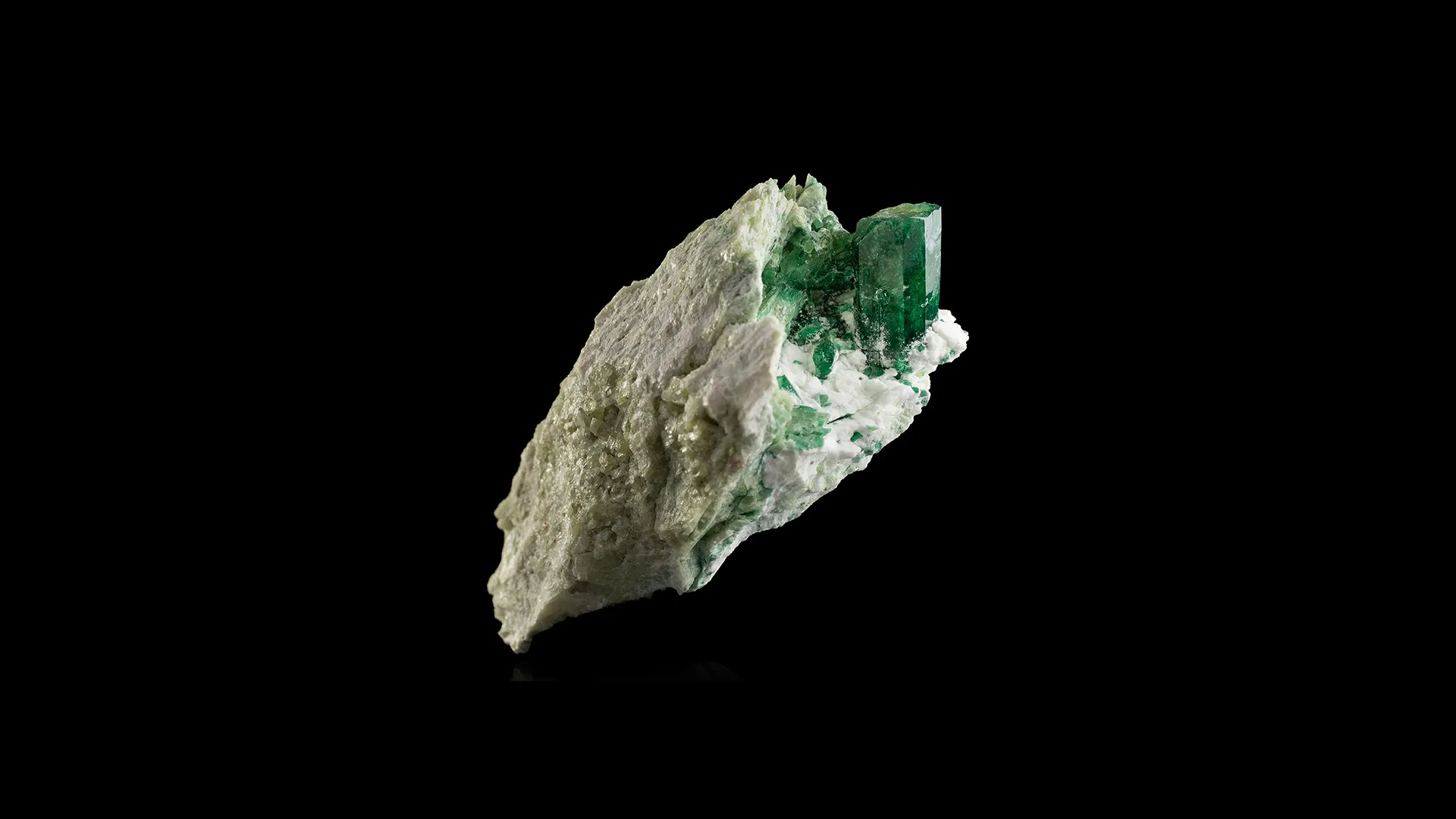 Vesuvianite - image 1