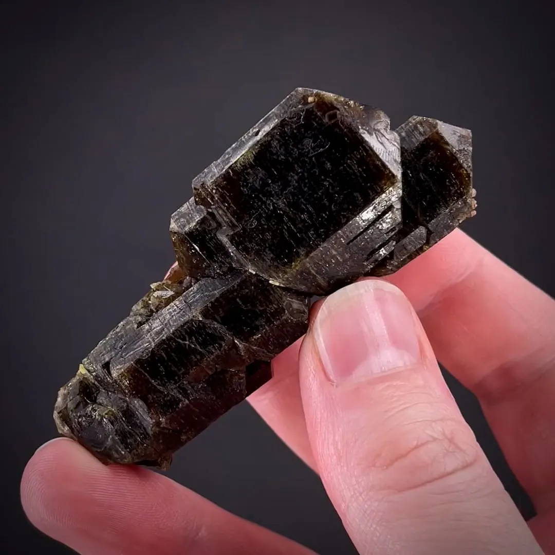 Vesuvianite - image 2