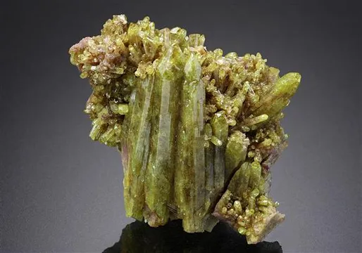 Vesuvianite