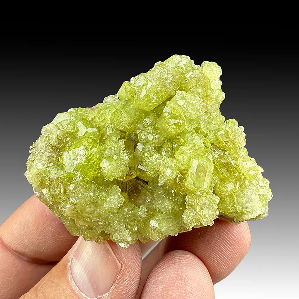 Vesuvianite image