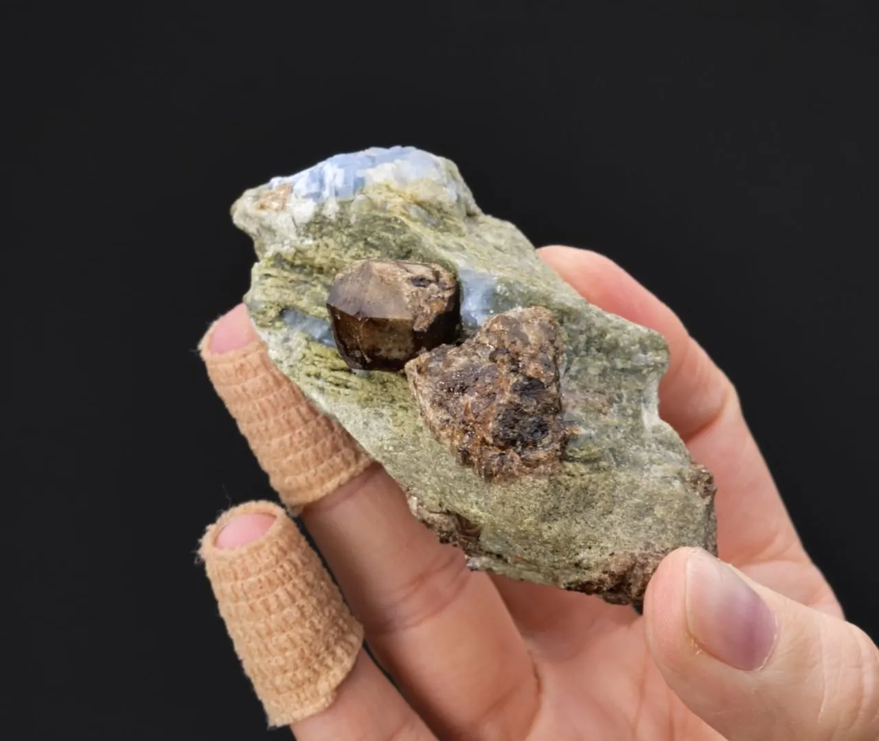 Vesuvianite - image 2