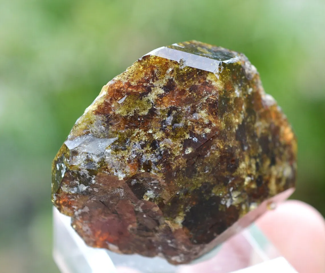 Vesuvianite 95 grams - Fushan Mine, She County, Handan, Hebei, China - image 6