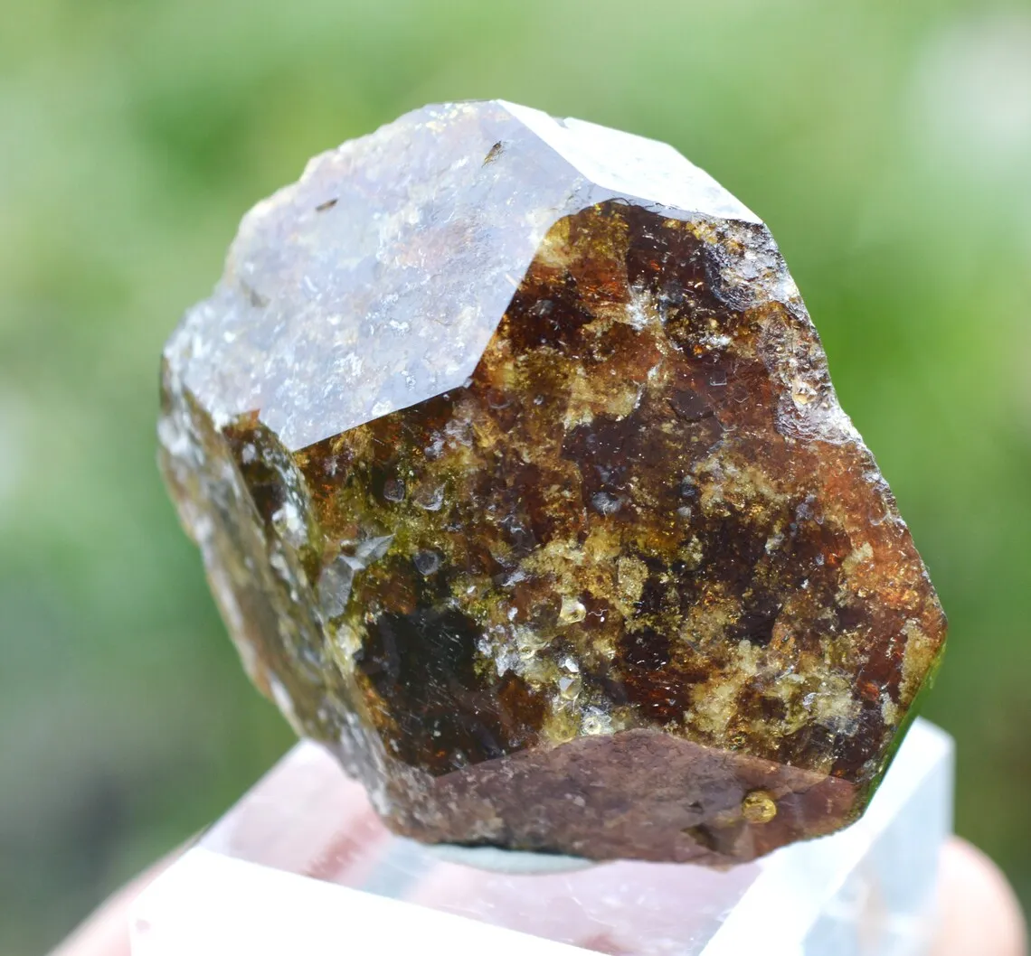 Vesuvianite 95 grams - Fushan Mine, She County, Handan, Hebei, China - image 5